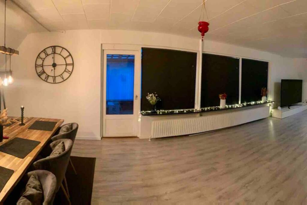 Big Villa In Stege Near Mons Klint With Trampolin Esterno foto